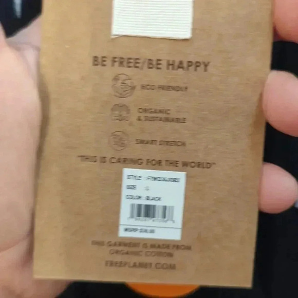 FREE planet skull Short sleeve top - Picture 4 of 8